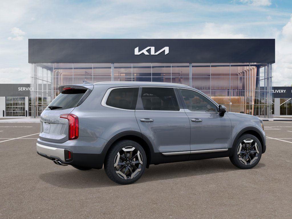 2025 Kia Telluride S photo 2