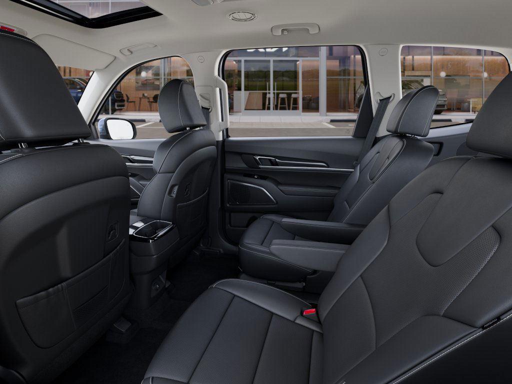 2025 Kia Telluride S photo 14