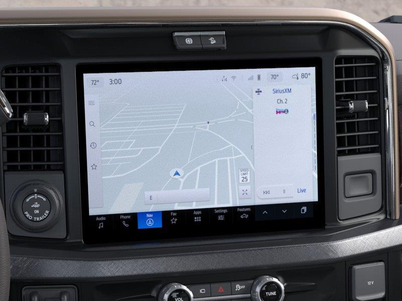 Vehicle photo 14