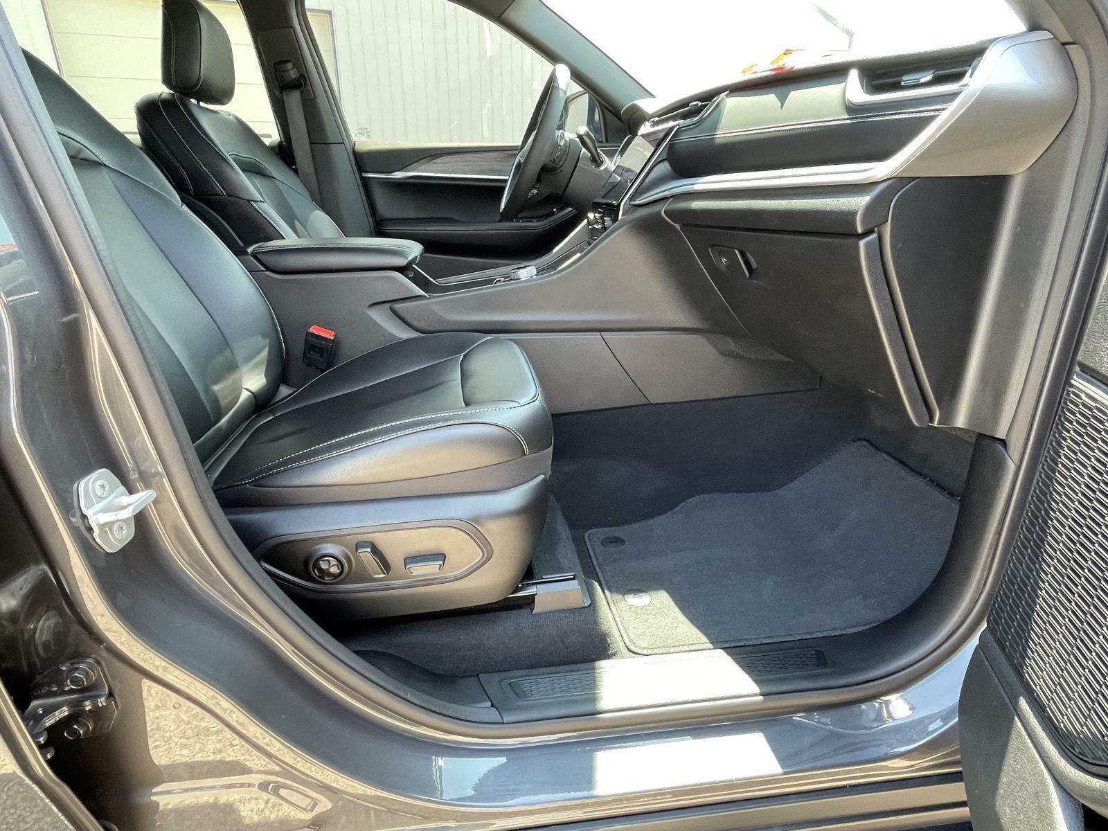 Used 2024 Jeep Grand Cherokee L Limited SUV/Crossover for sale in Grand Island NE