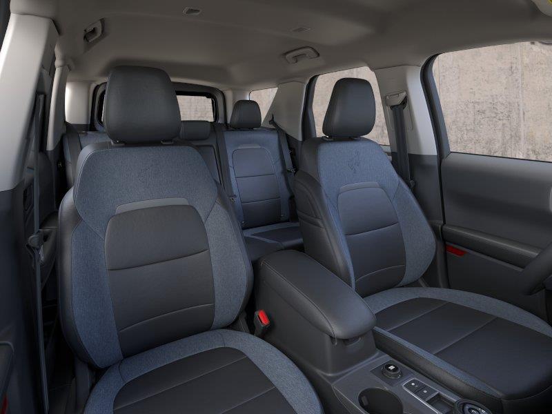 Vehicle photo 10
