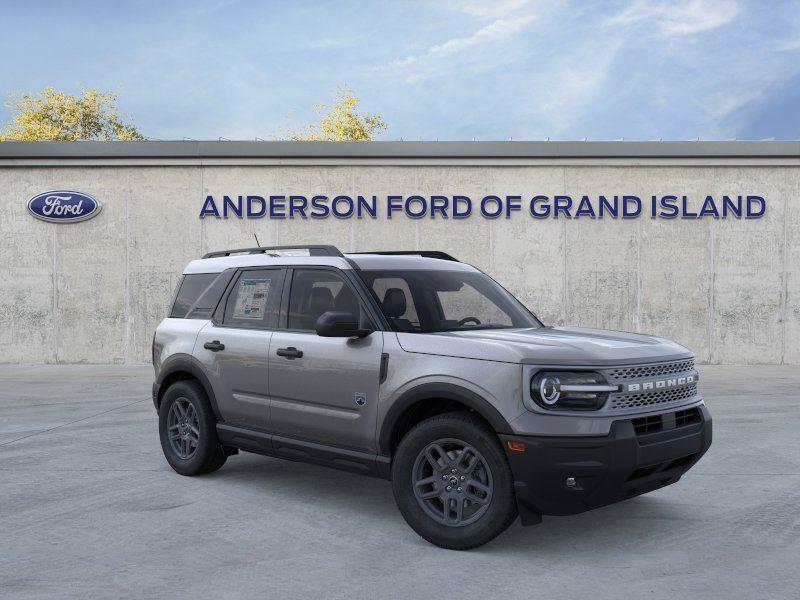 Vehicle photo 7