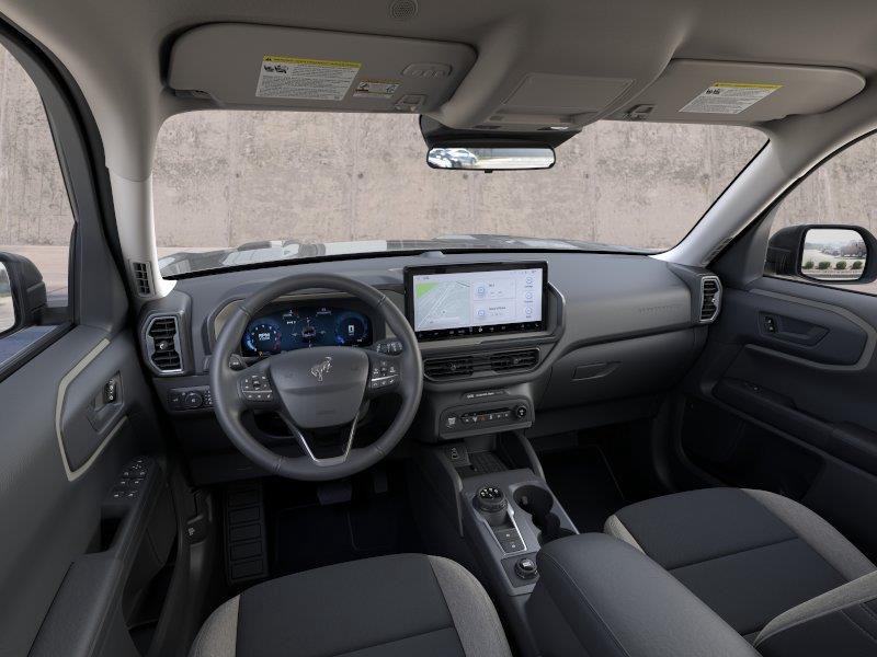 Vehicle photo 9