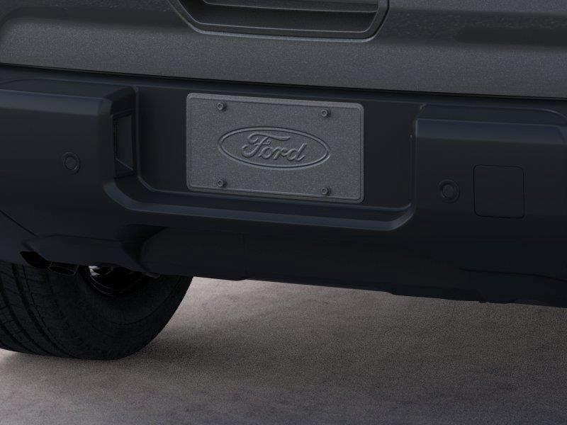 Vehicle photo 23