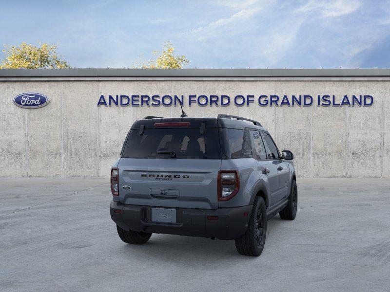 Vehicle photo 8