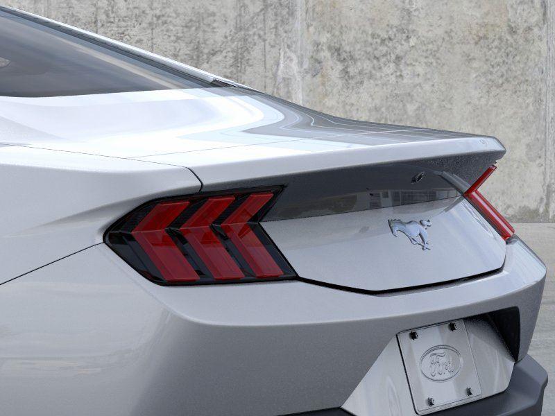 Vehicle photo 22