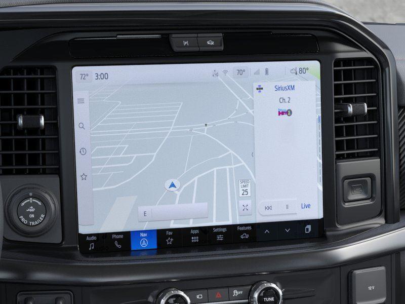 Vehicle photo 14