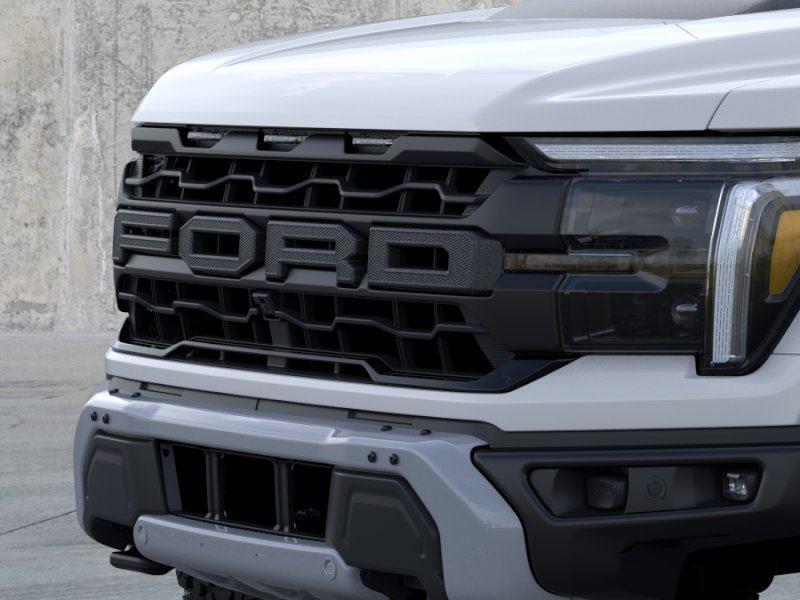 Vehicle photo 17