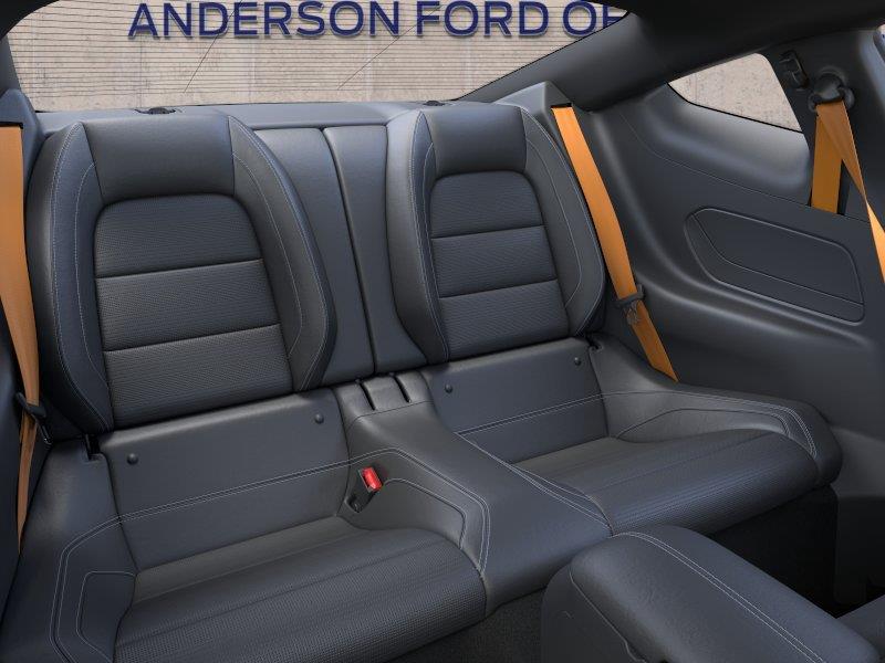 Vehicle photo 11