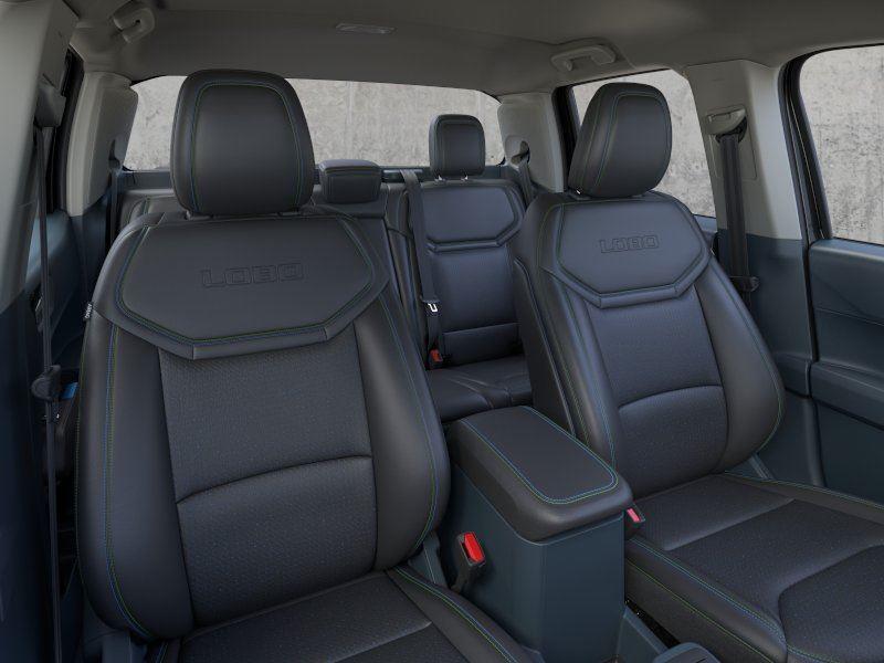 Vehicle photo 10