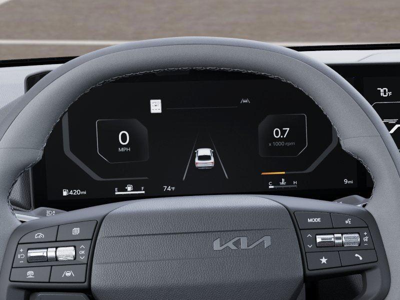 Vehicle photo 21