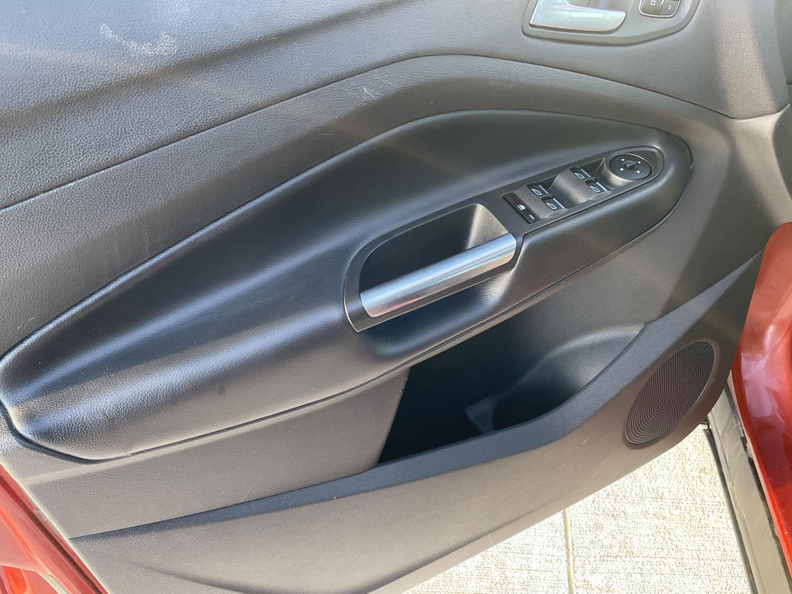 Used 2019 Ford Escape for sale in Grand Island NE