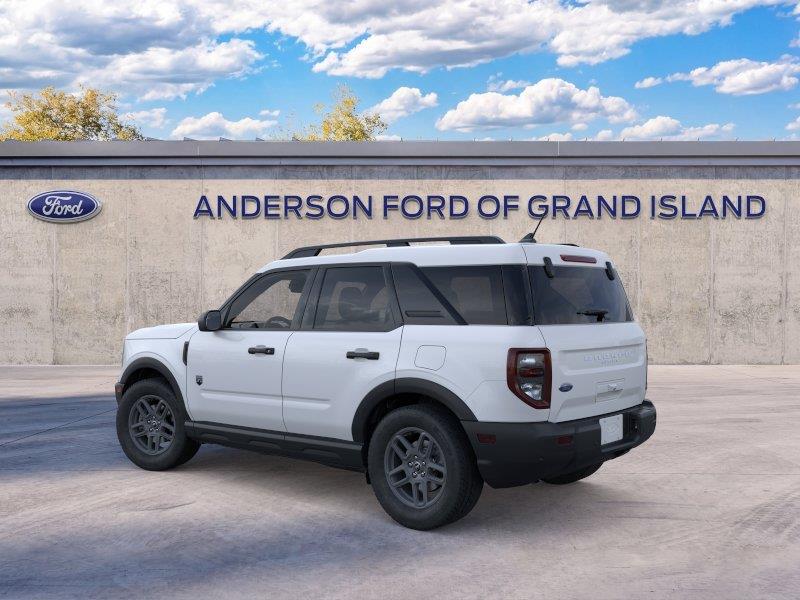 Vehicle photo 4
