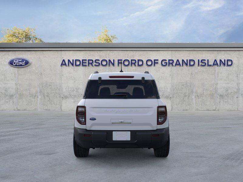 Vehicle photo 5