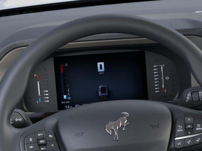 Vehicle photo 13