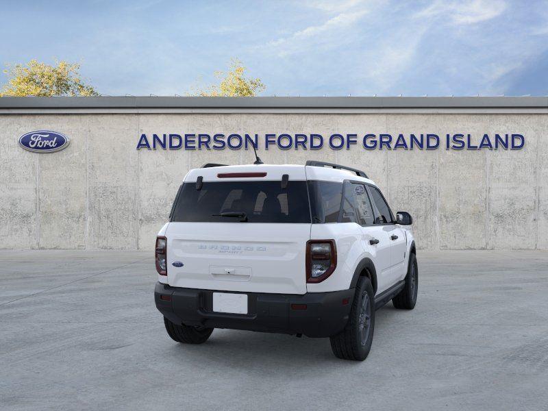 Vehicle photo 8