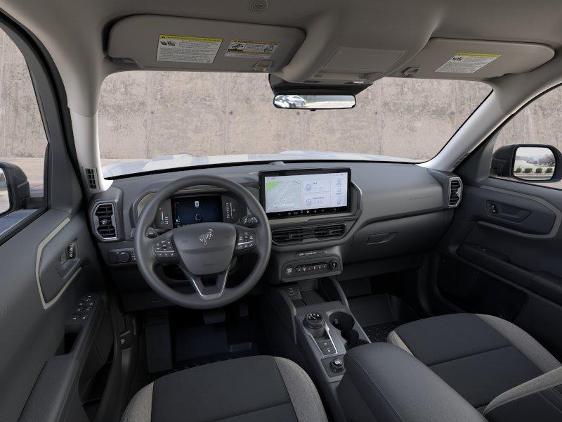 Vehicle photo 9
