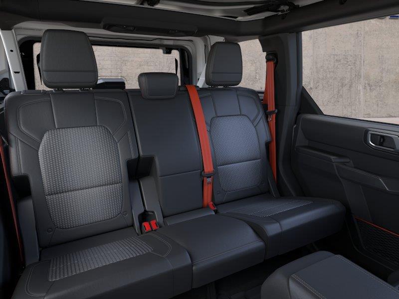 Vehicle photo 11