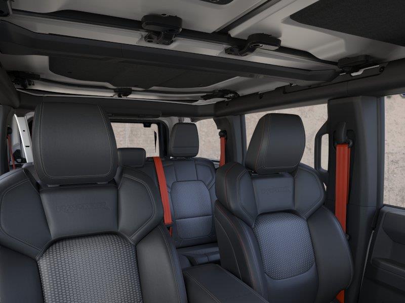 Vehicle photo 12