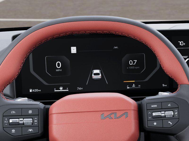 Vehicle photo 21