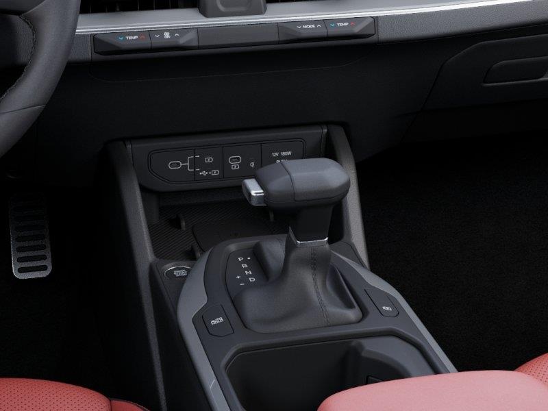 Vehicle photo 23