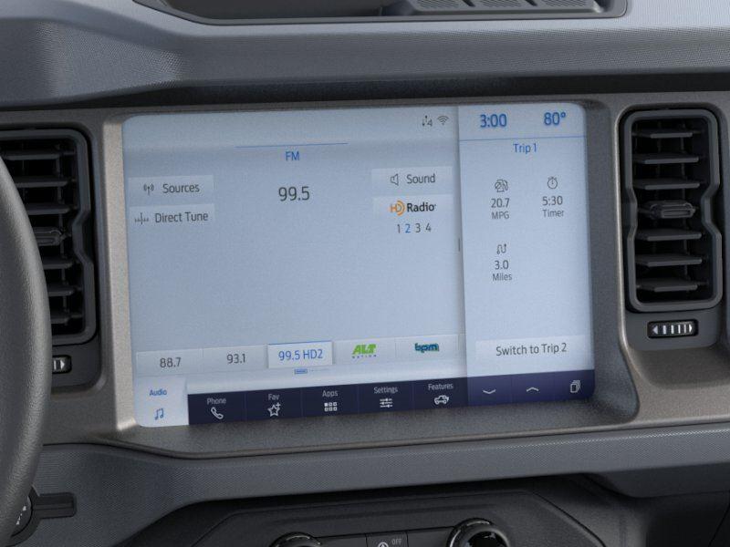 Vehicle photo 34
