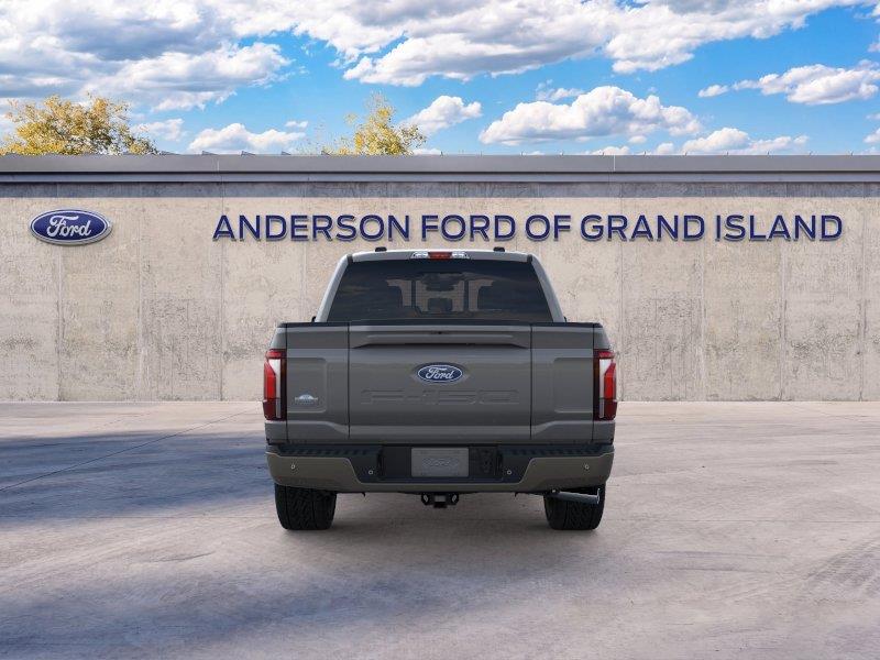 Vehicle photo 5