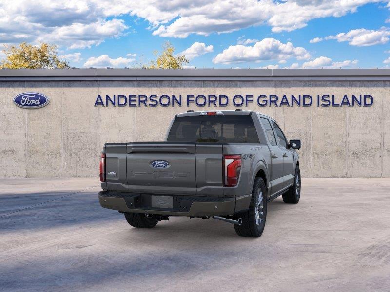 Vehicle photo 8