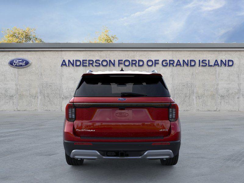 Vehicle photo 5