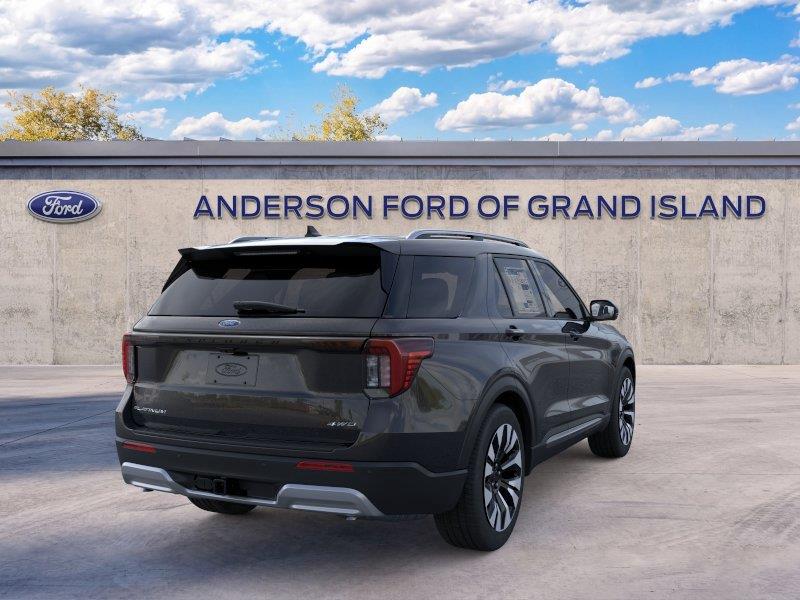 Vehicle photo 8