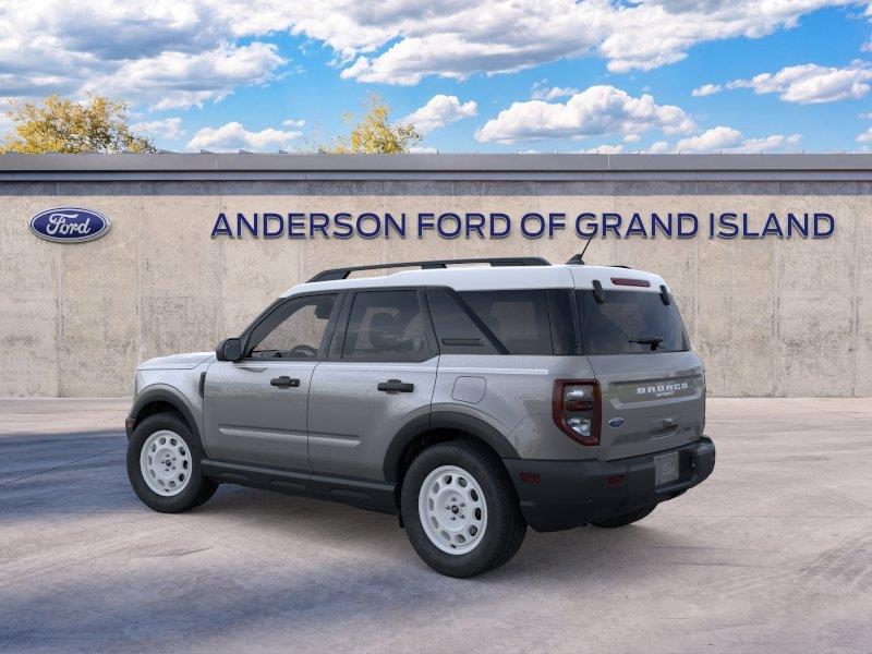 Vehicle photo 4