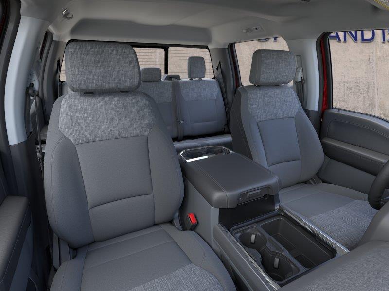 Vehicle photo 10