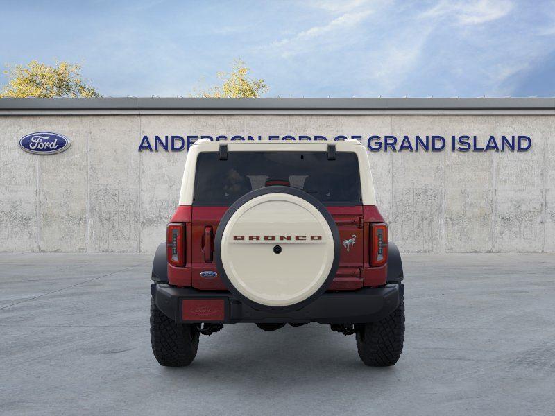 Vehicle photo 5