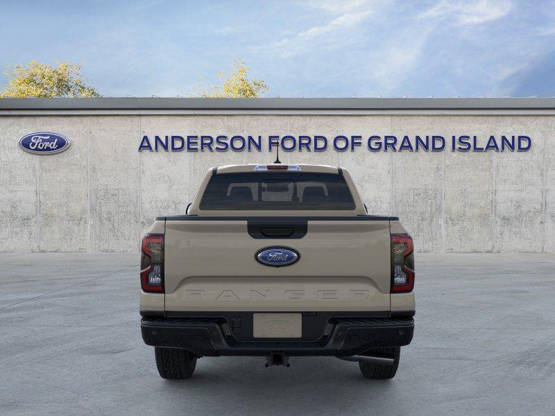 Vehicle photo 5