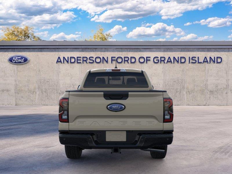 Vehicle photo 5