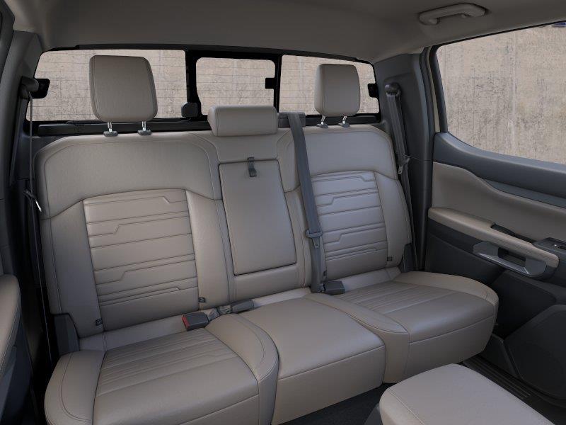 Vehicle photo 11