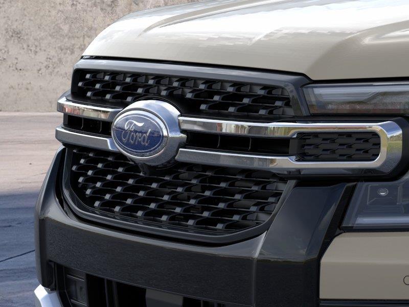 Vehicle photo 17