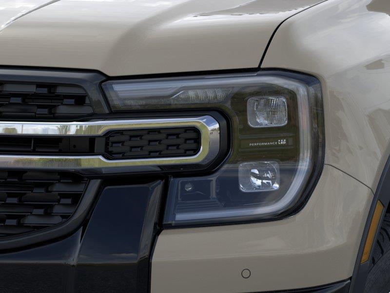 Vehicle photo 18