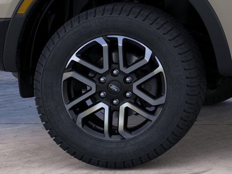 Vehicle photo 19