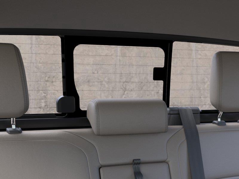 Vehicle photo 22