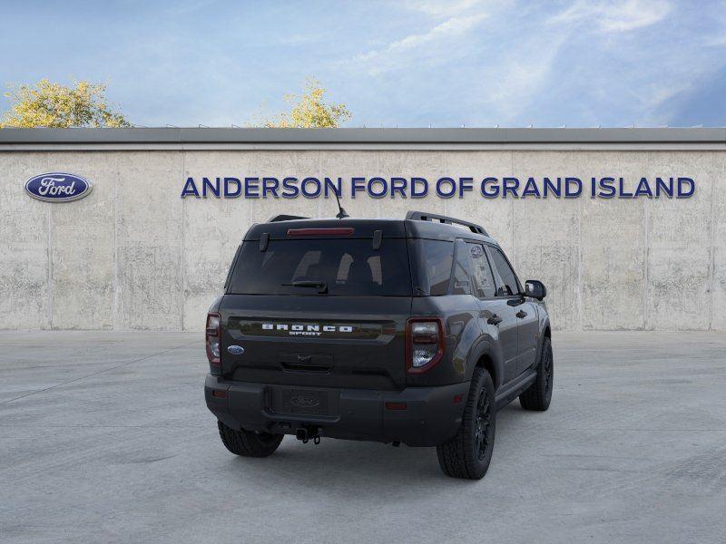 Vehicle photo 8