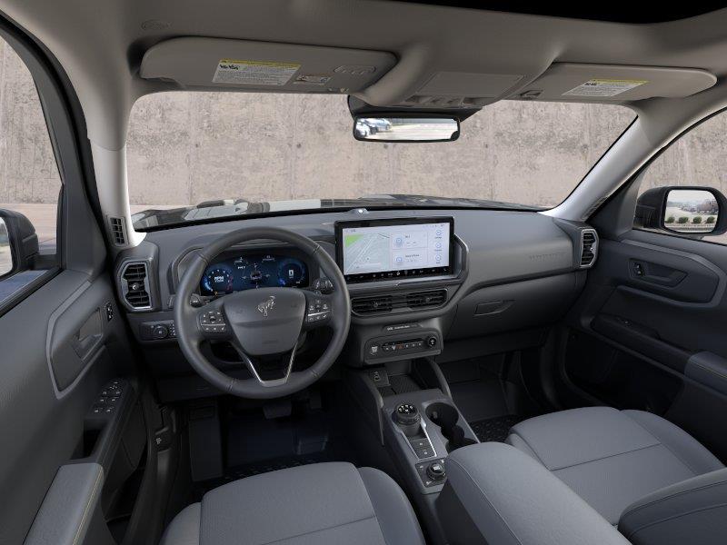 Vehicle photo 9