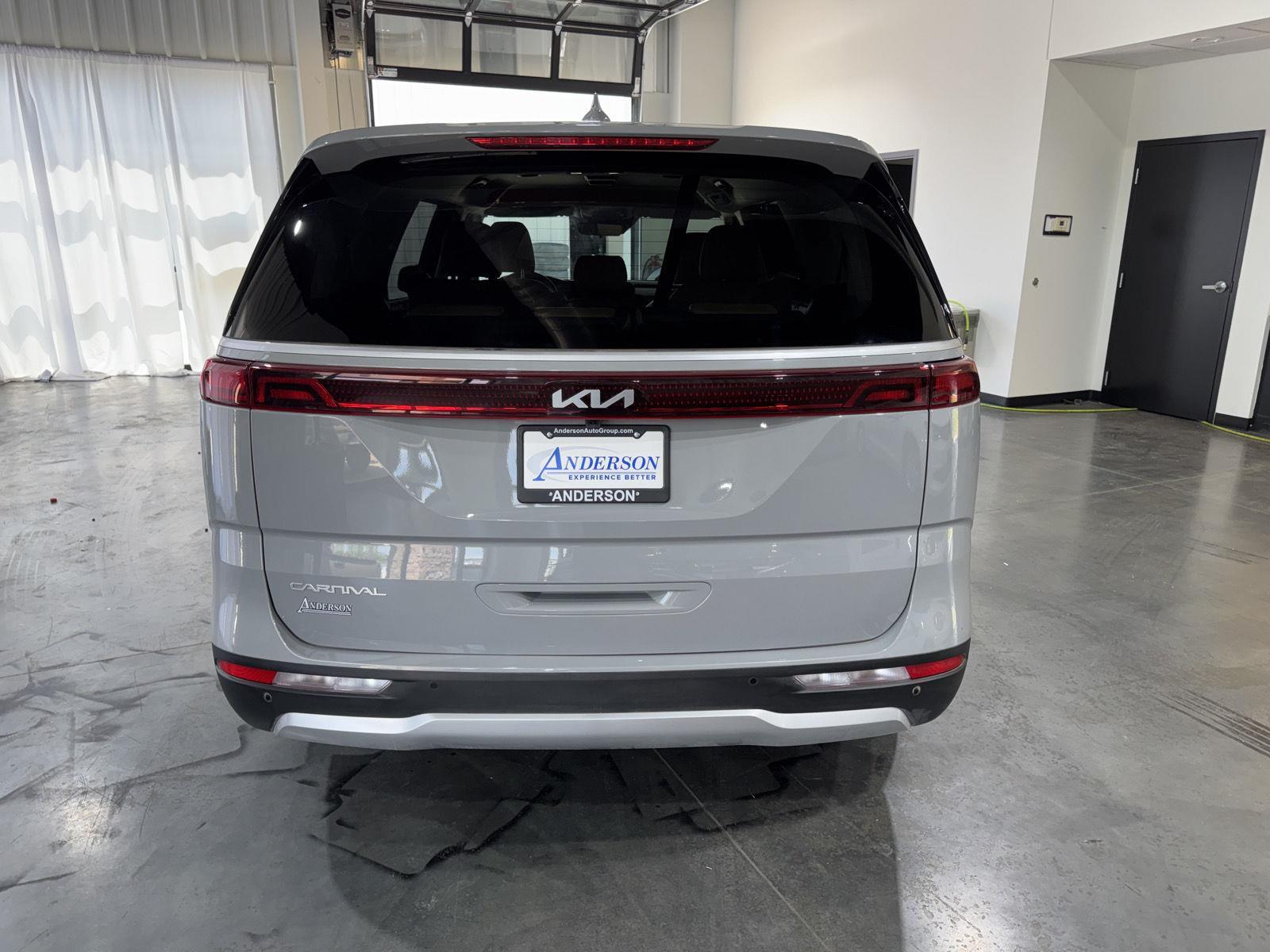 Used 2024 Kia Carnival for sale in Grand Island NE