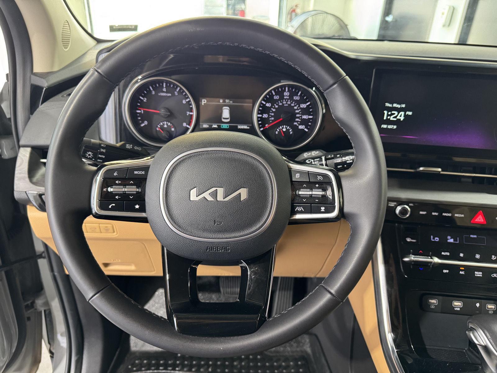 Used 2024 Kia Carnival for sale in Grand Island NE