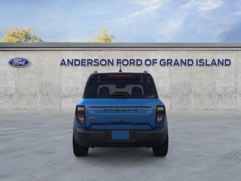 Vehicle photo 5