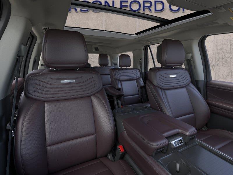 Vehicle photo 10