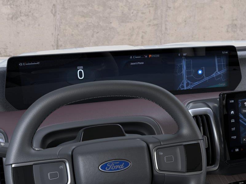 Vehicle photo 13