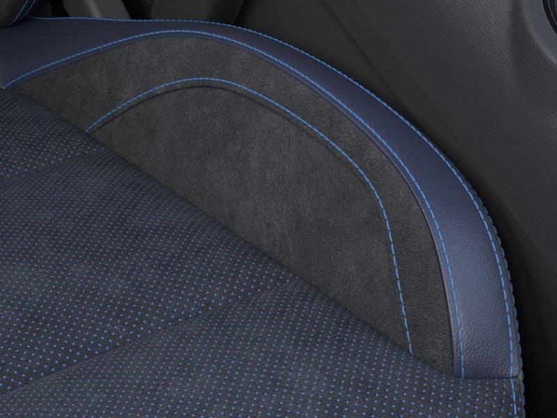 Vehicle photo 16