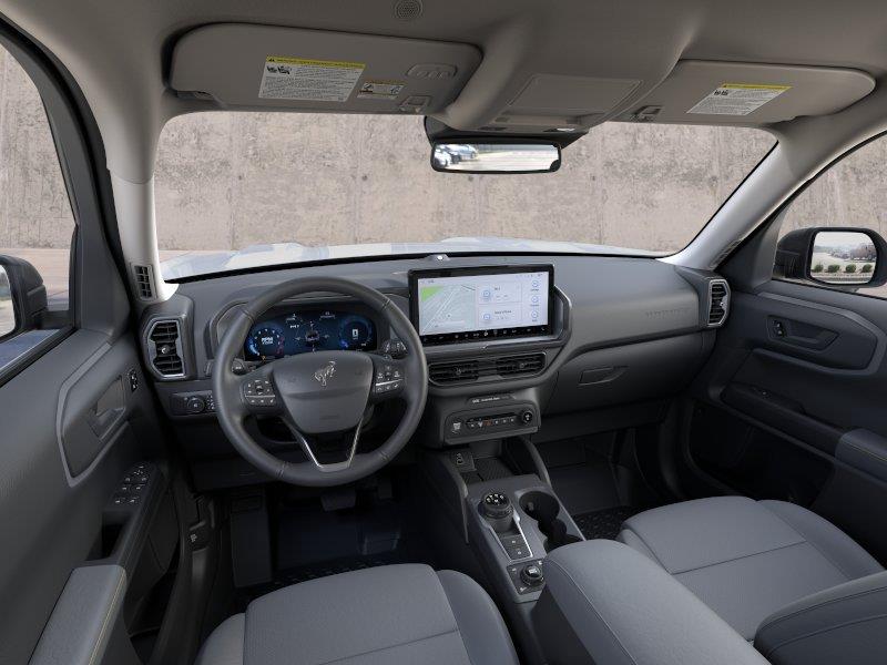 Vehicle photo 9