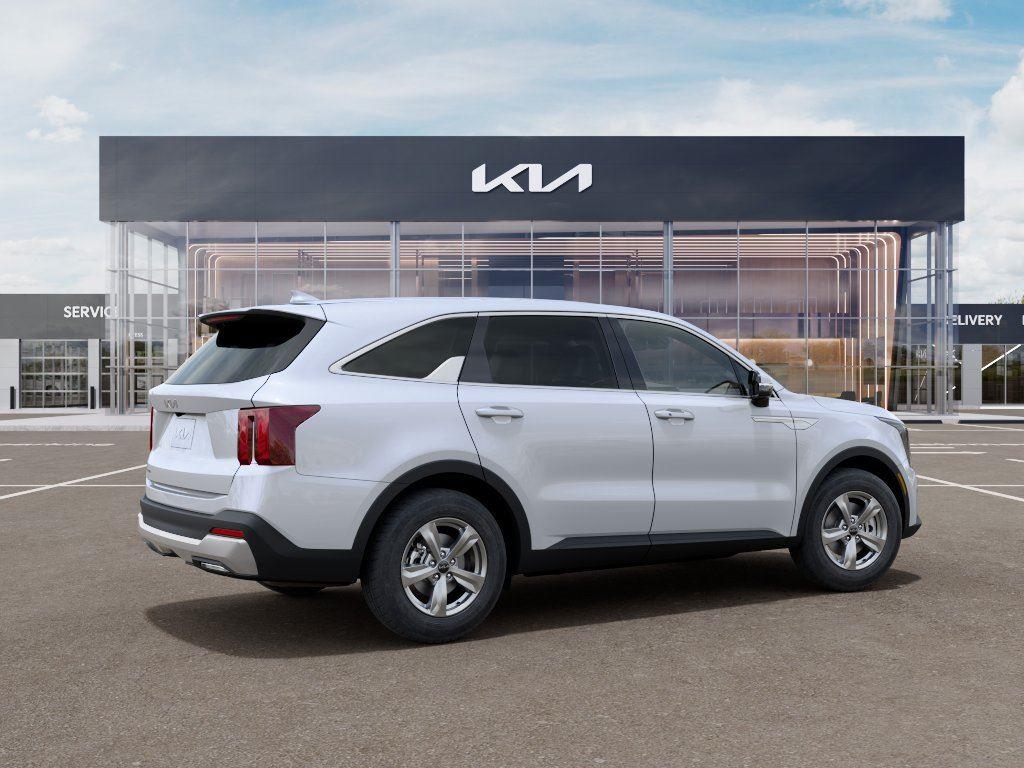 Vehicle photo 6